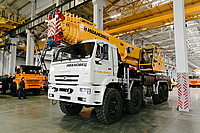 Новый автокран на шасси КАМАЗ-6560